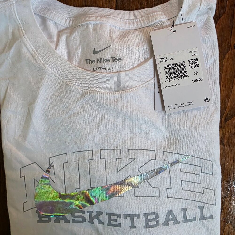 Nike t shirt  NWT 3XL